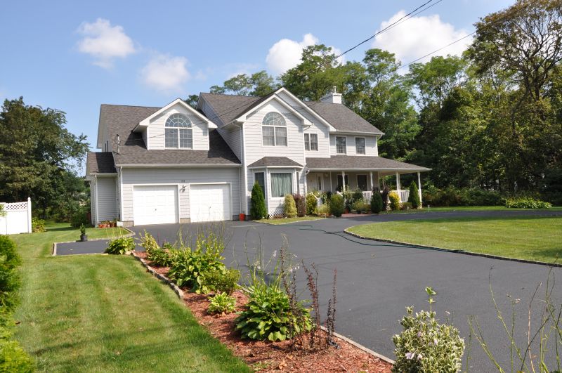 Asphalt Driveway Color Coating